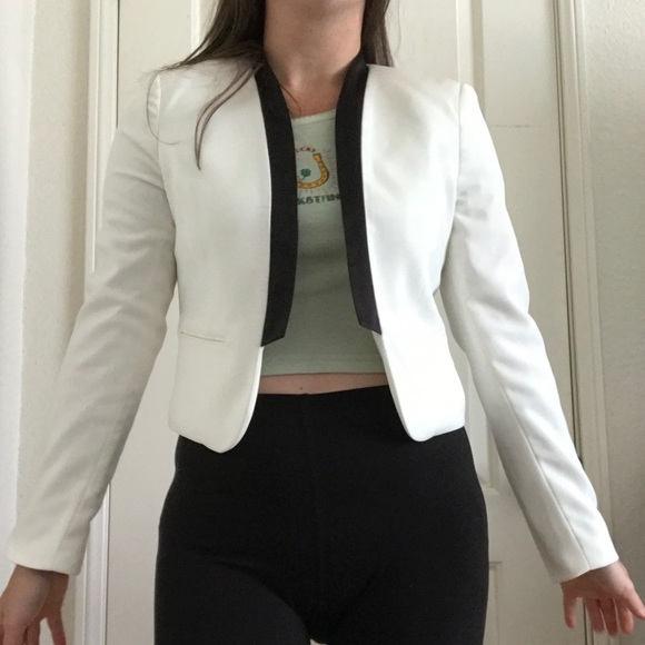 Forever 21 Jackets & Blazers - Forever 21 White Blazer with Black Trim